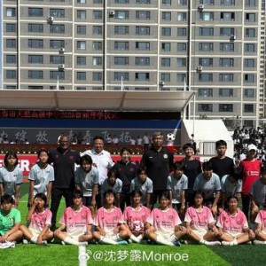 沈梦露随勒沃库森走进长春一高中：期待为青训扎根发力