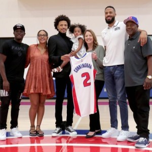 好博体育官网-美国版东契奇：橄榄球是坎宁安初恋 大前锋变后卫